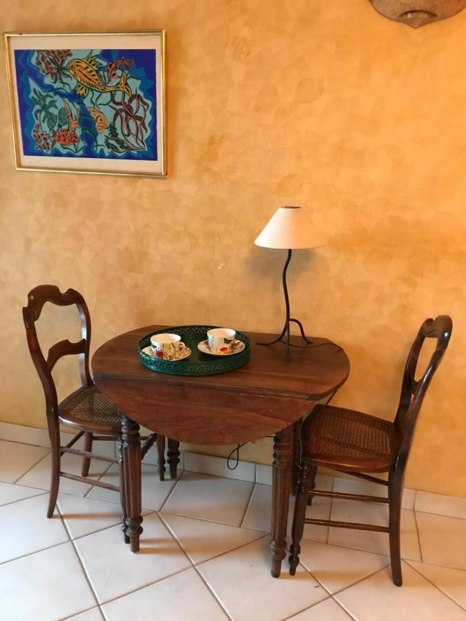 Apartament Les Trefles Hyères Zewnętrze zdjęcie